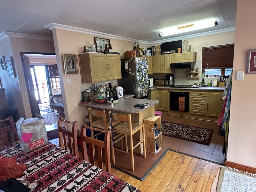 6 Bedroom Property for Sale in Outeniqua Strand Western Cape